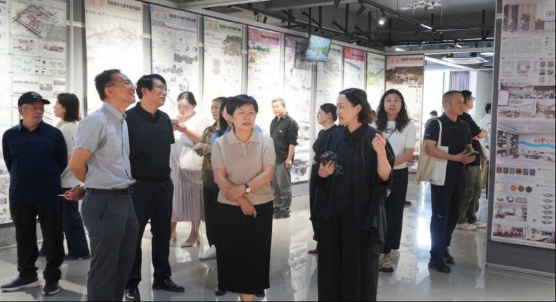 1_河南工程学院艺术设计学院毕业设计展182
