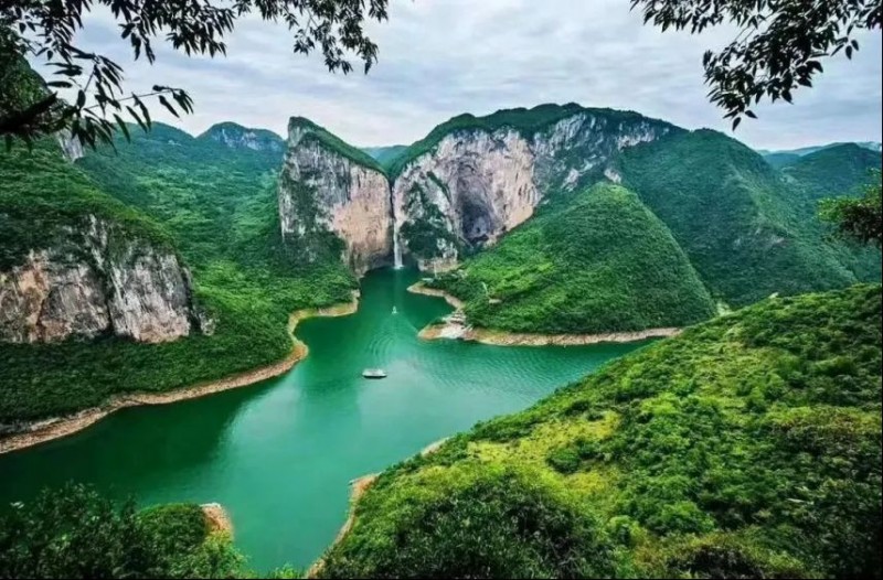 “仰韶彩陶坊号” 鸣笛启航!穿越鄂西秘境,解锁恩施不为人知的地质奇观1055